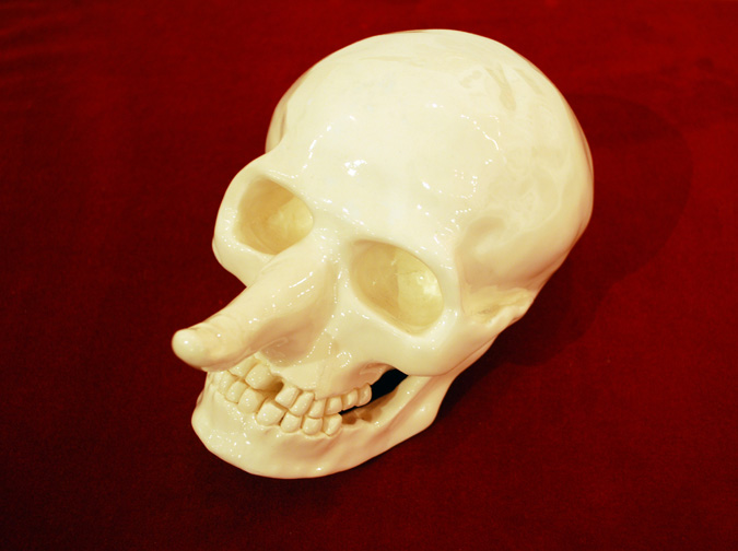 'Thumb-skull' My left thumb is the most used tool when modelling. Hand- modelled white earthenware, transparent glaze and press-moulded thumb 'Thumb-skull' My left thumb is the most used tool when modelling. Hand- modelled white earthenware, transparent glaze and press-moulded thumb
